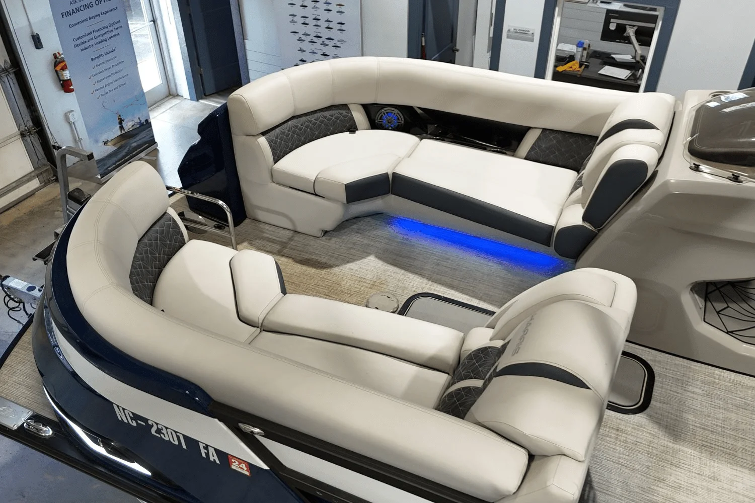 2023 Harris 230 GRAND MARINER Image Thumbnail #28