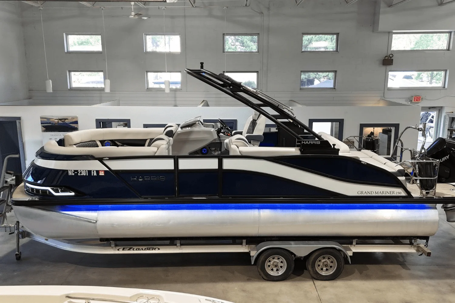 2023 Harris 230 GRAND MARINER Image Thumbnail #0