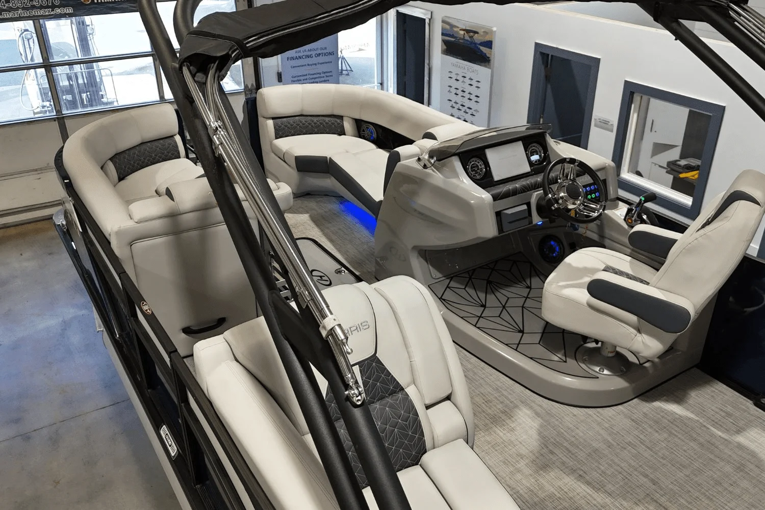 2023 Harris 230 GRAND MARINER Image Thumbnail #17