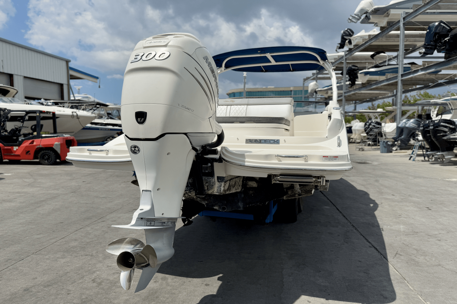 2016 Sea Ray 270 SUNDECK OUTBOARD Image Thumbnail #8