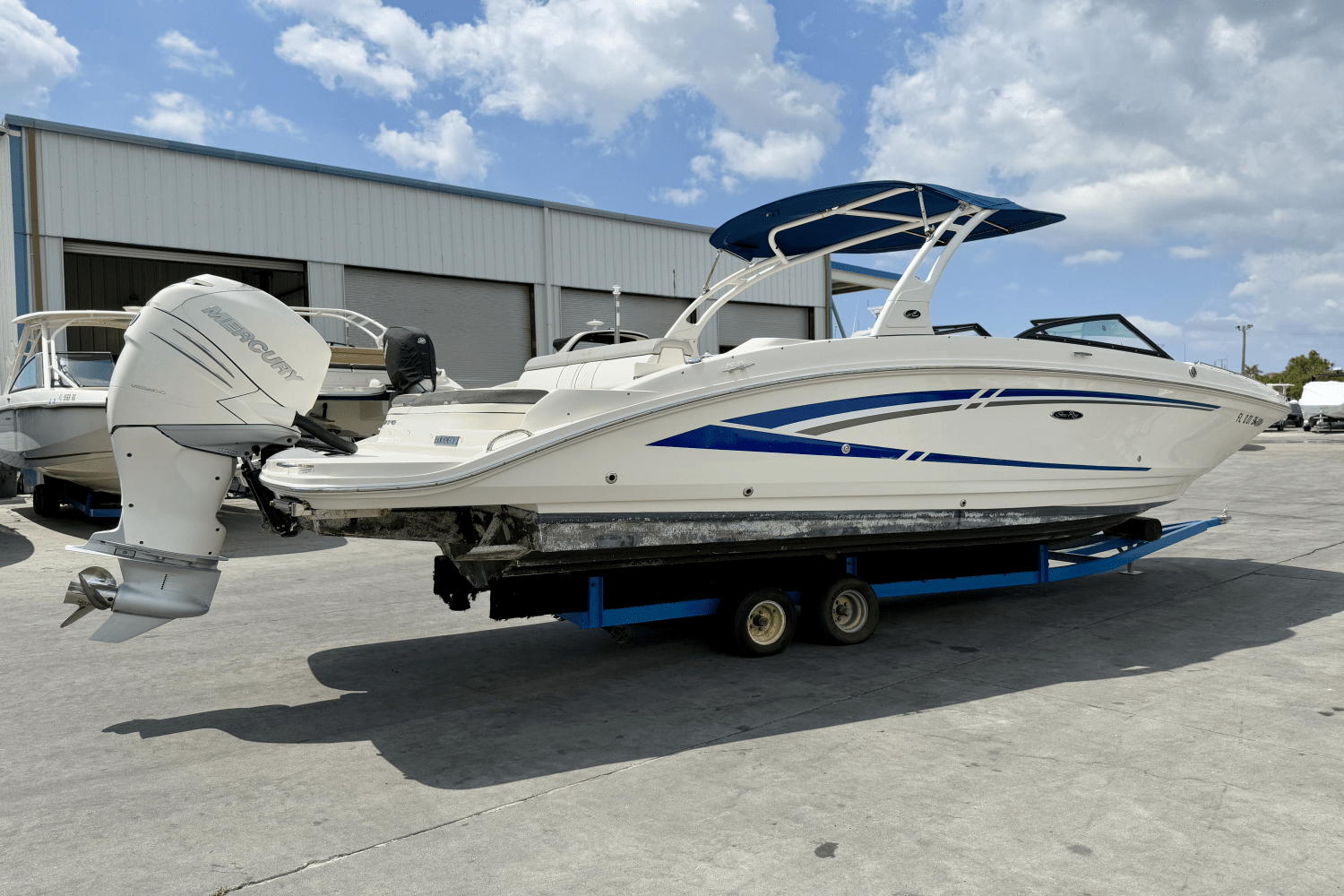 2016 Sea Ray 270 SUNDECK OUTBOARD Image Thumbnail #6
