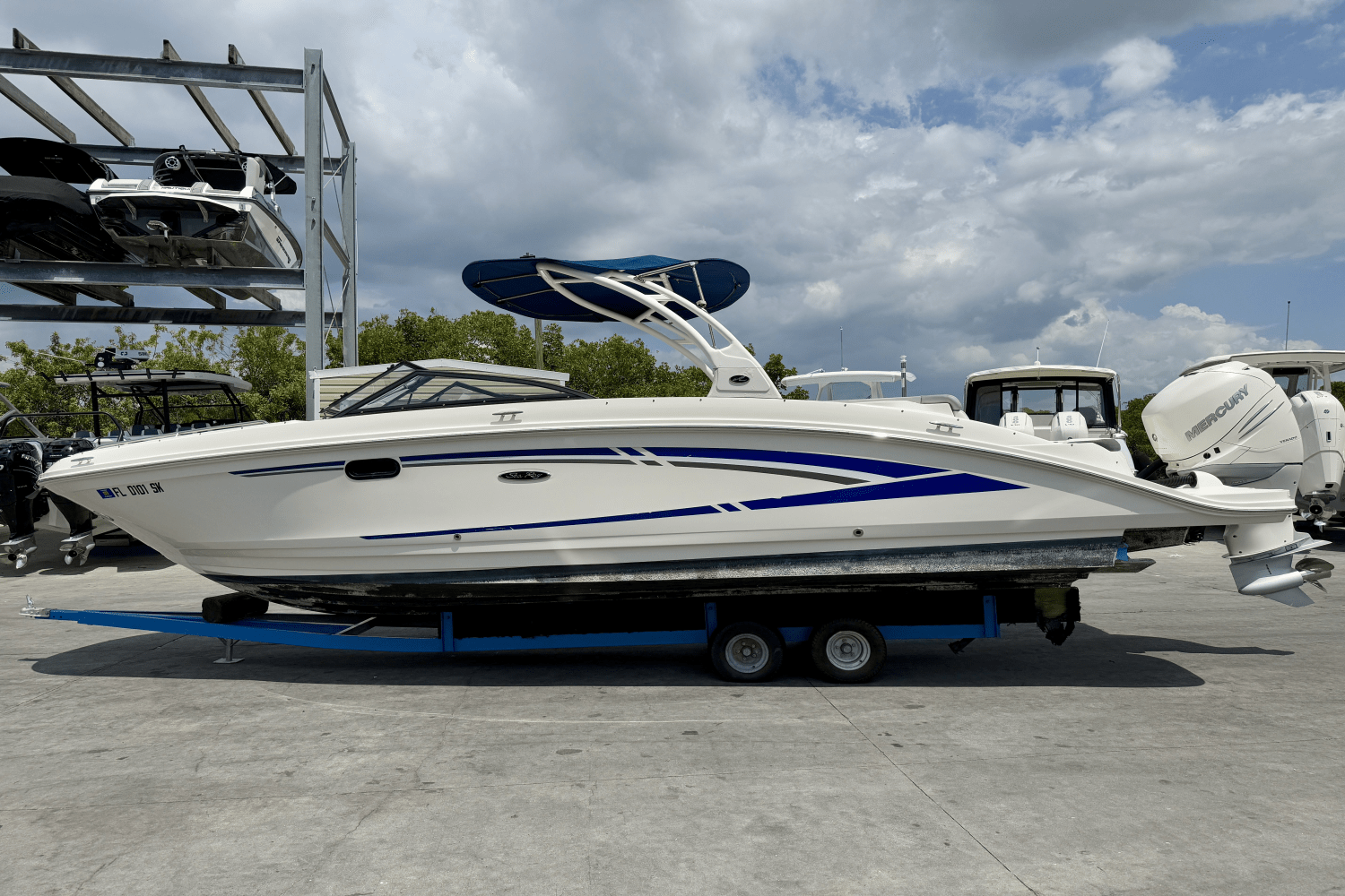 2016 Sea Ray 270 SUNDECK OUTBOARD Image Thumbnail #12