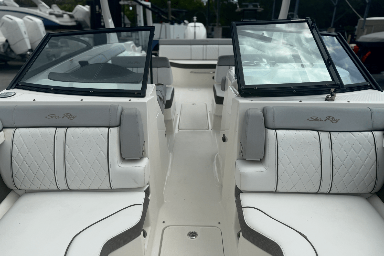 2016 Sea Ray 270 SUNDECK OUTBOARD Image Thumbnail #41