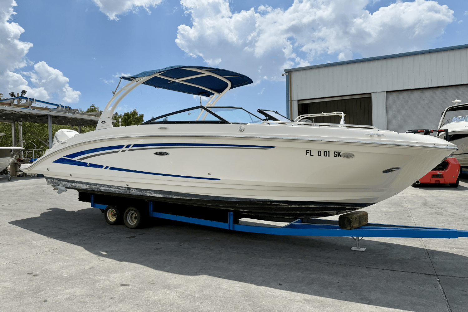 2016 Sea Ray 270 SUNDECK OUTBOARD Image Thumbnail #4