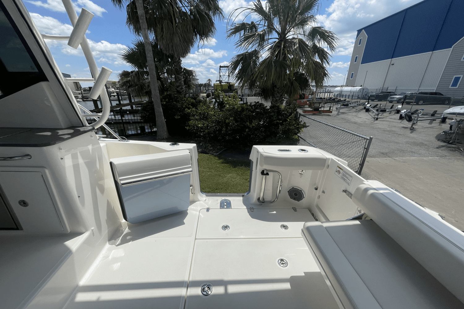 2024 Boston Whaler 325 CONQUEST Image Thumbnail #40