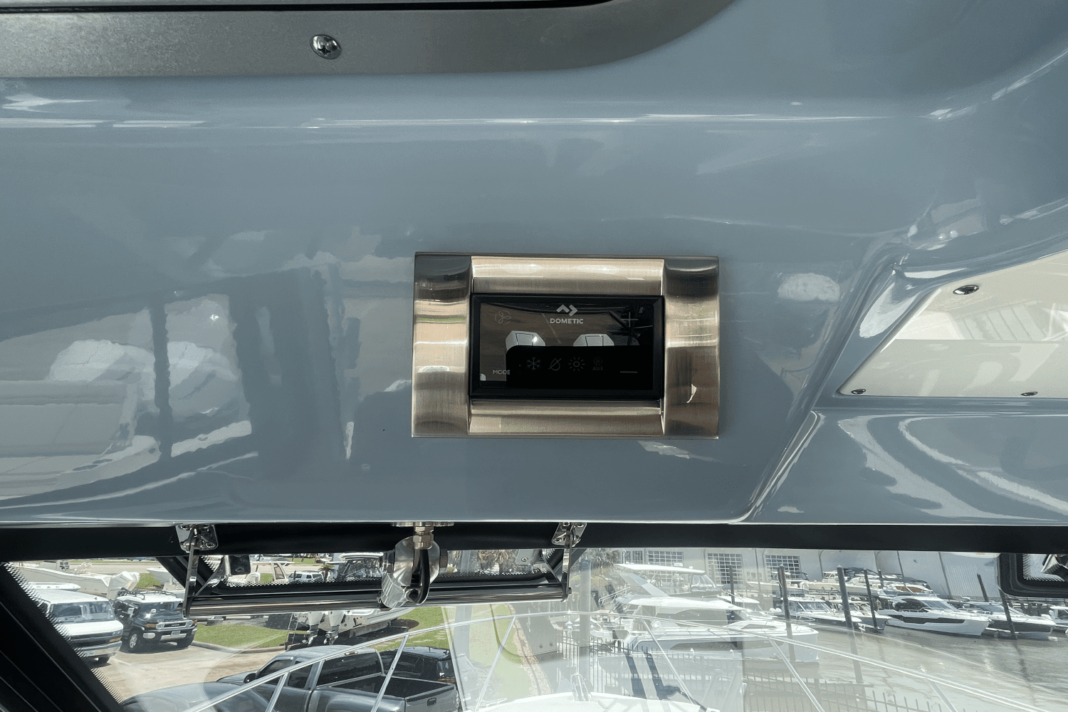 2024 Boston Whaler 325 CONQUEST Image Thumbnail #18