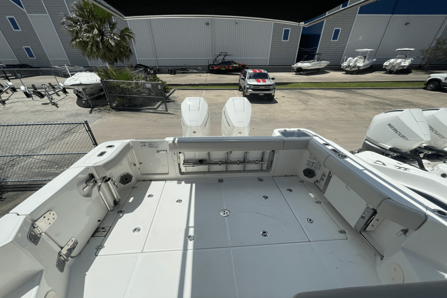 2024 Boston Whaler 325 CONQUEST Image Thumbnail #38