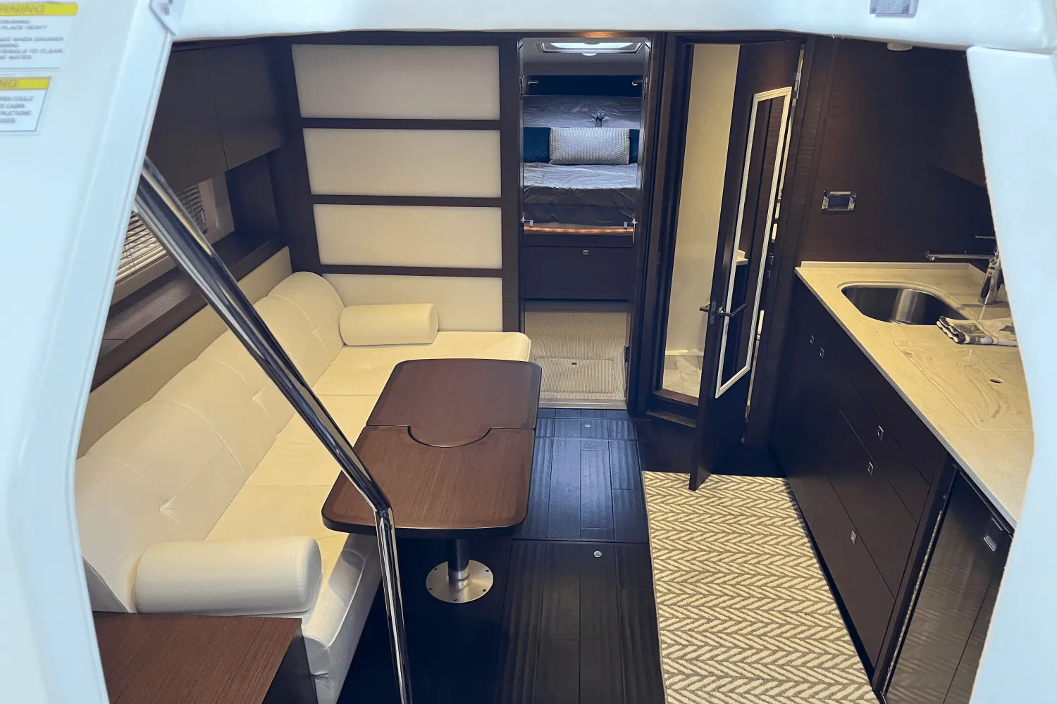 2015 Sea Ray 450 SUNDANCER Image Thumbnail #27