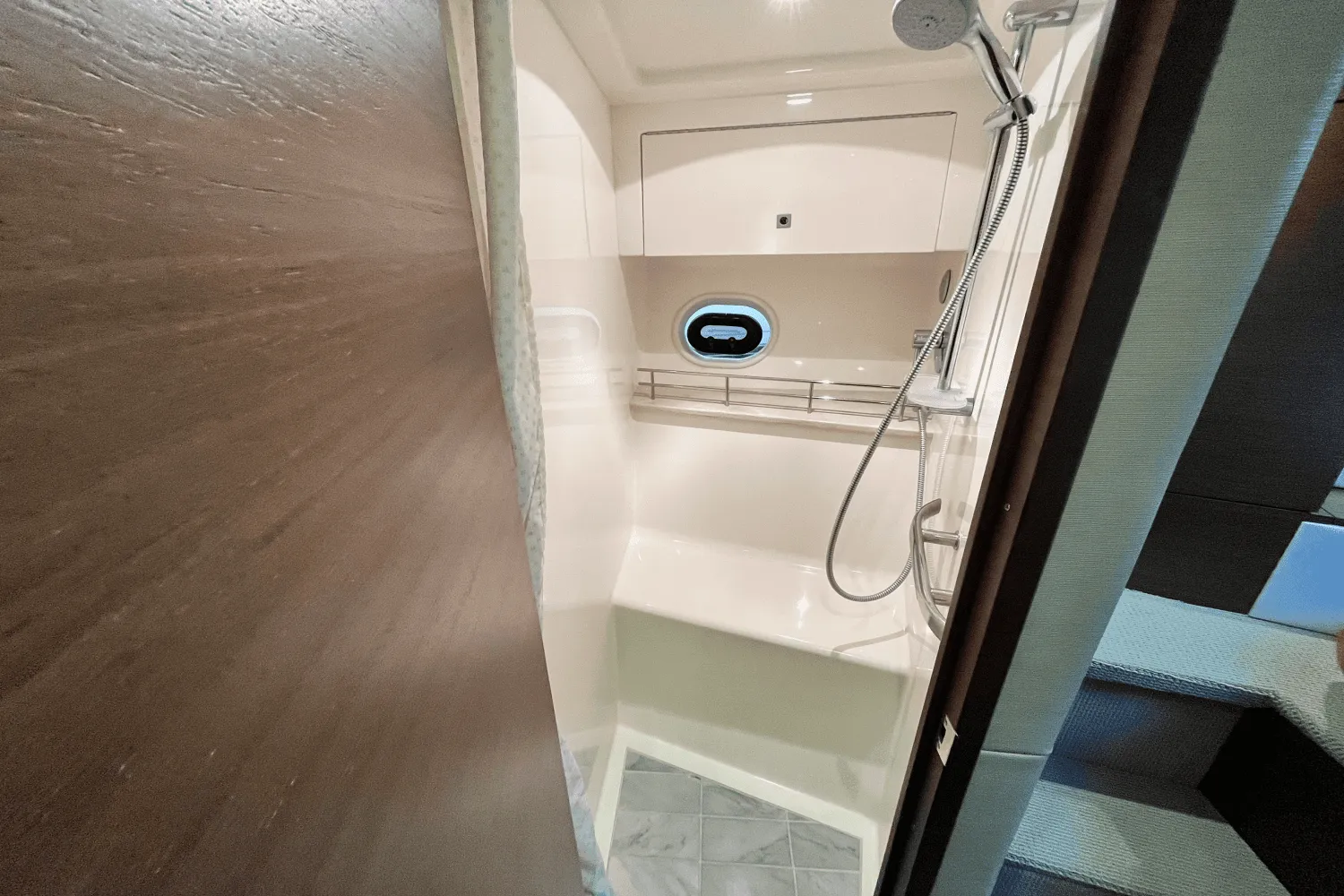 2015 Sea Ray 450 SUNDANCER Image Thumbnail #42