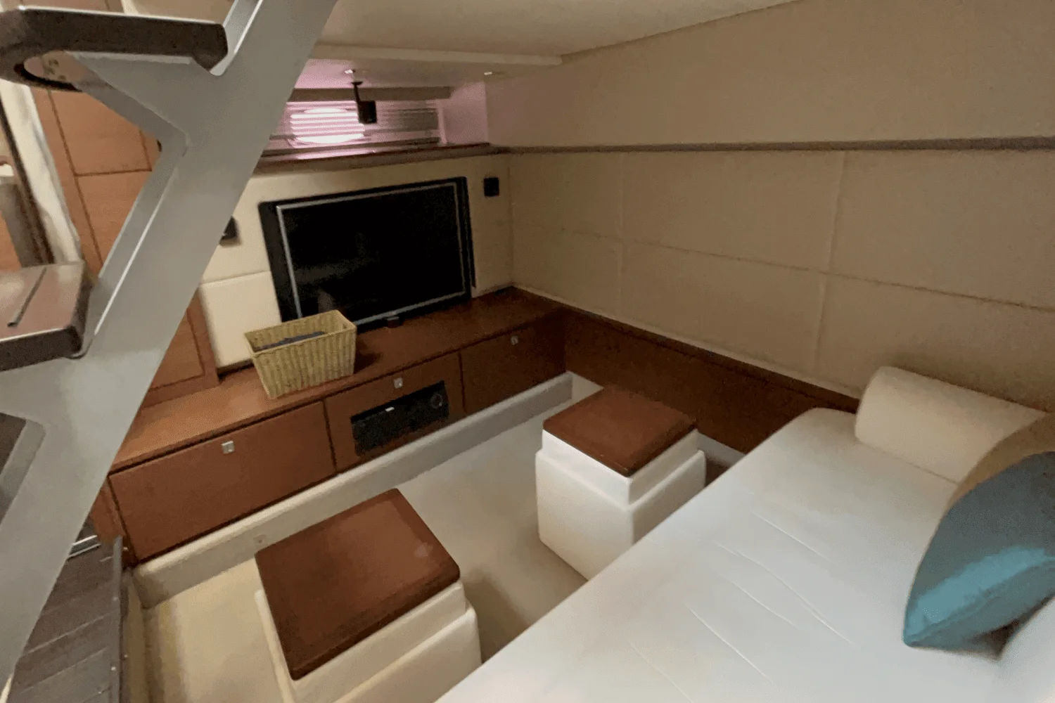 2015 Sea Ray 450 SUNDANCER Image Thumbnail #37