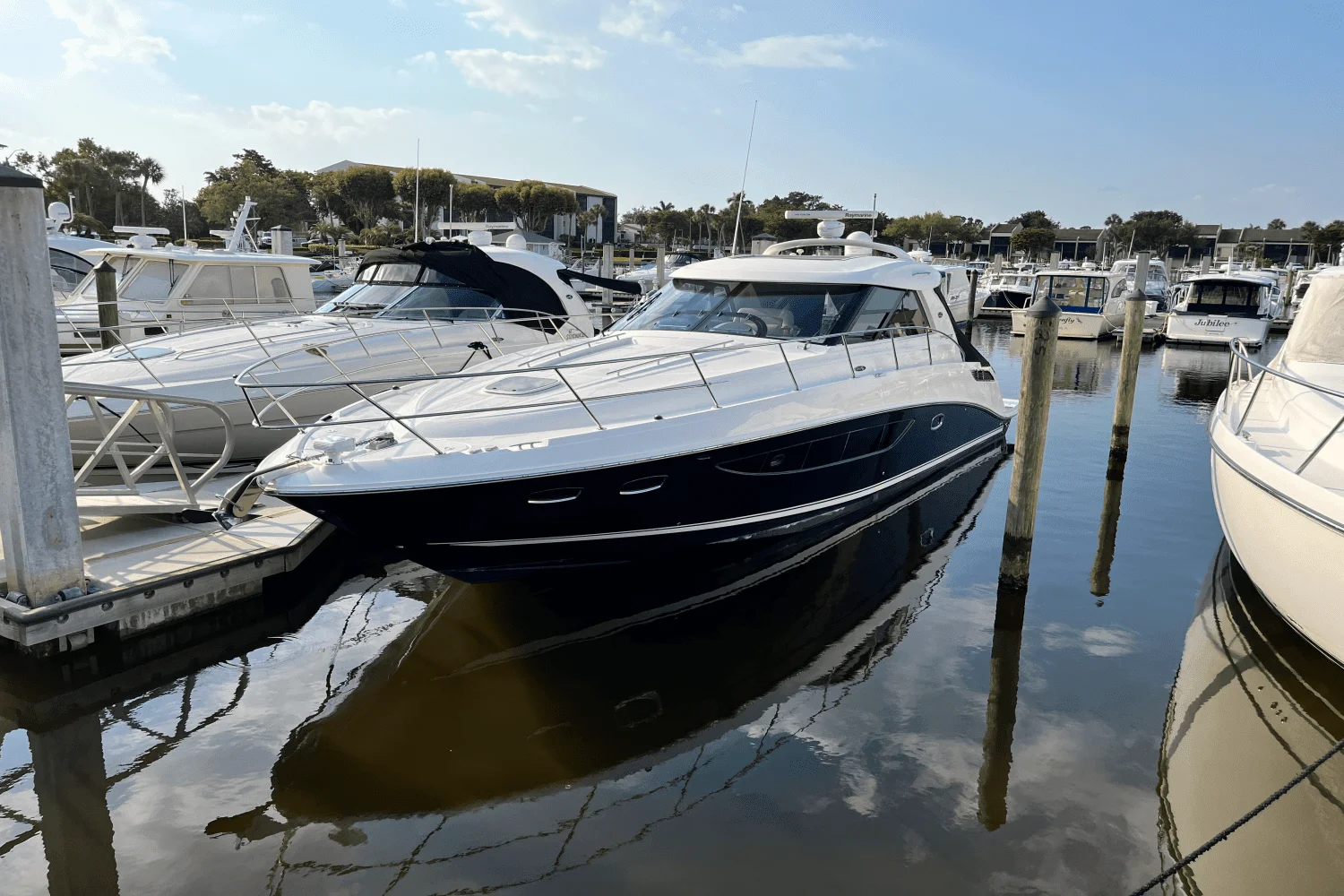 2015 Sea Ray 450 SUNDANCER Image Thumbnail #1