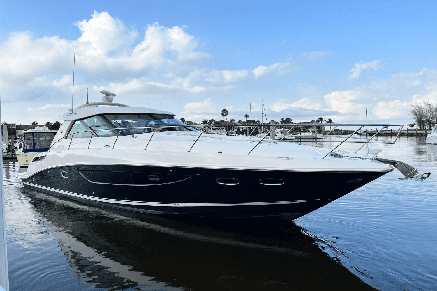 2015 Sea Ray 450 SUNDANCER Image Thumbnail #3
