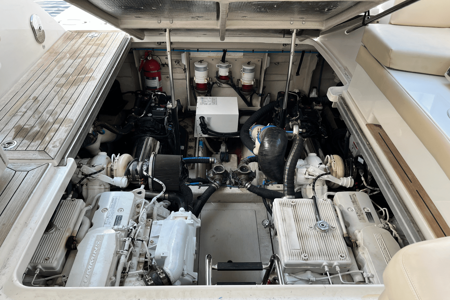 2015 Sea Ray 450 SUNDANCER Image Thumbnail #45