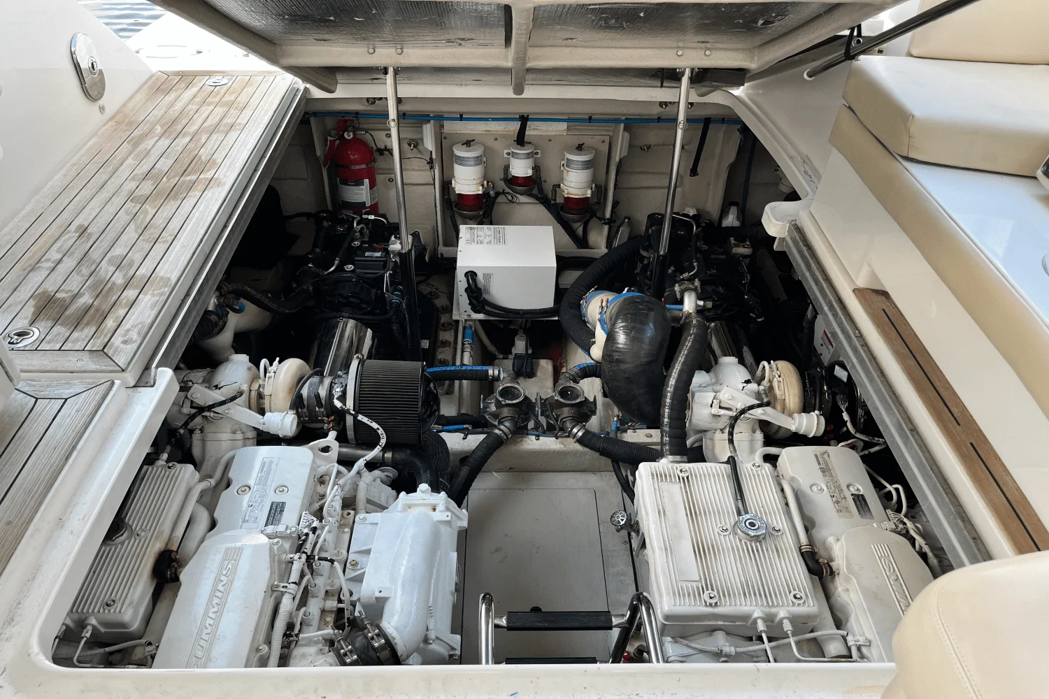 2015 Sea Ray 450 SUNDANCER Image Thumbnail #45