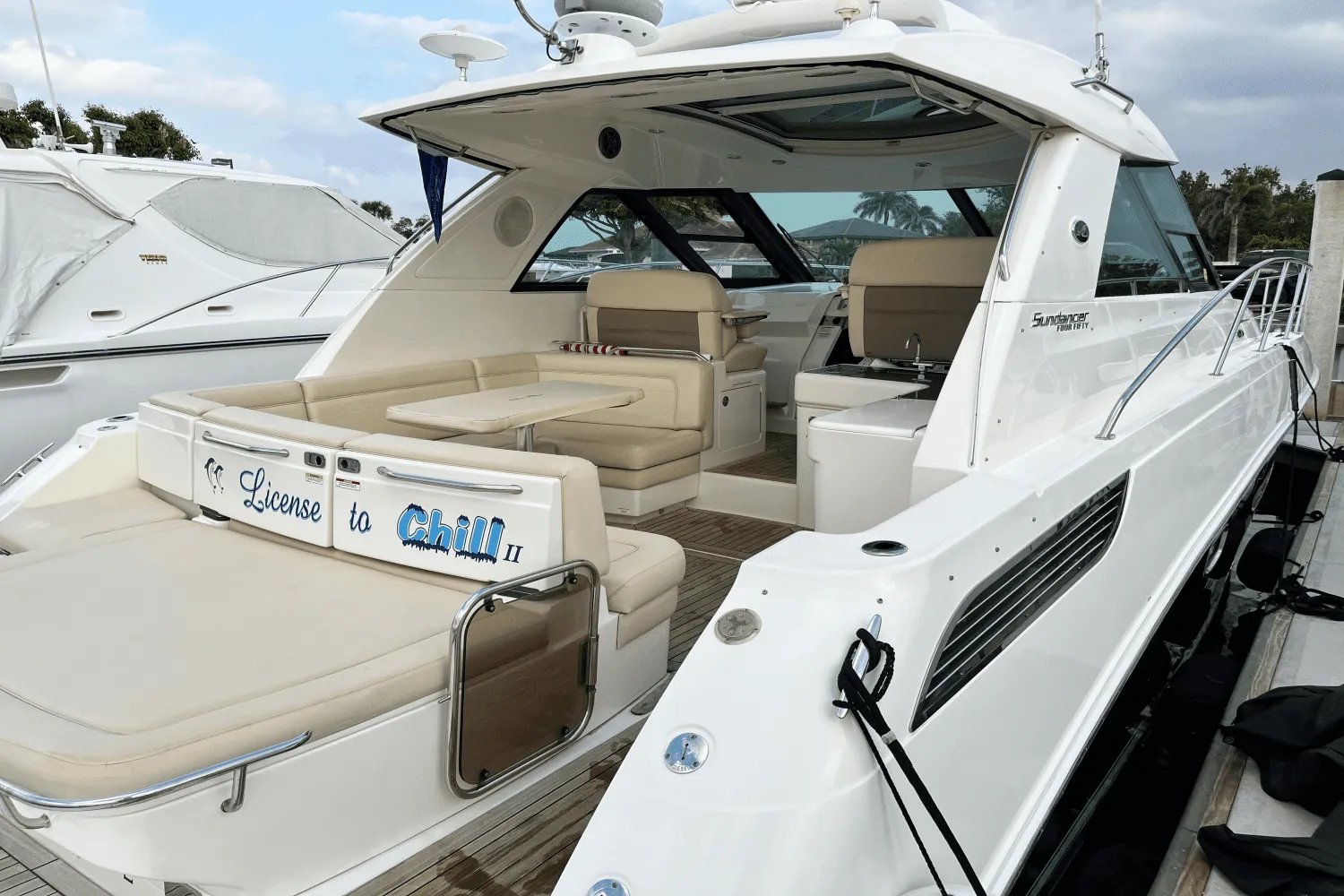 2015 Sea Ray 450 SUNDANCER Image Thumbnail #9