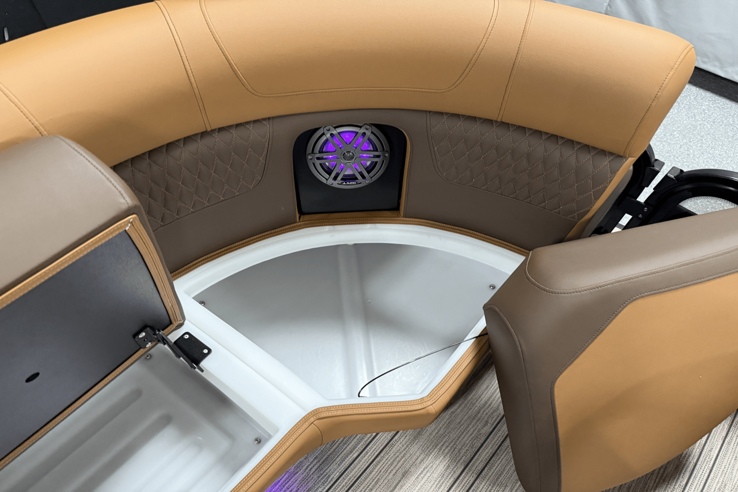 2025 Premier 230 Solaris Image Thumbnail #69