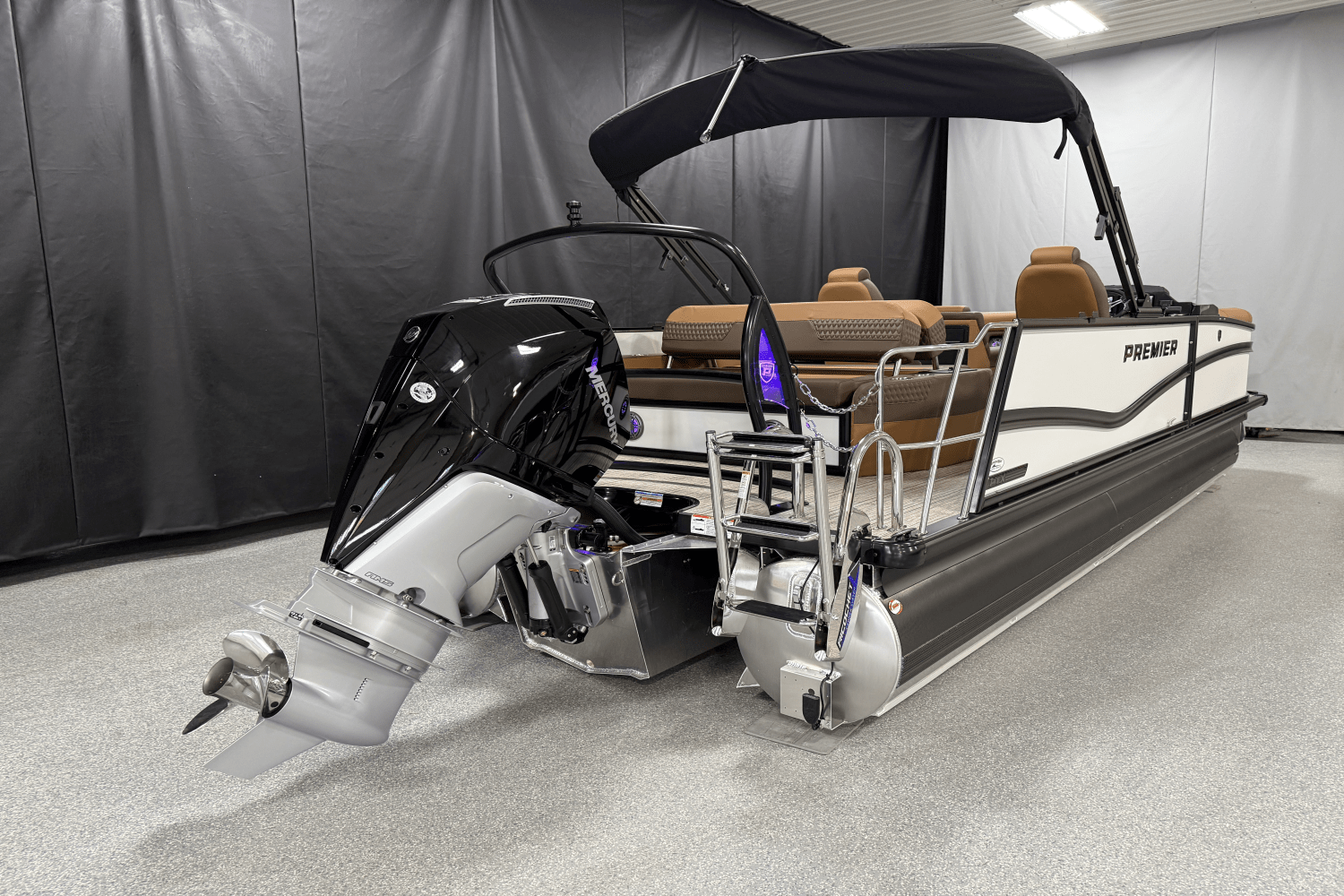 2025 Premier 230 Solaris Image Thumbnail #3