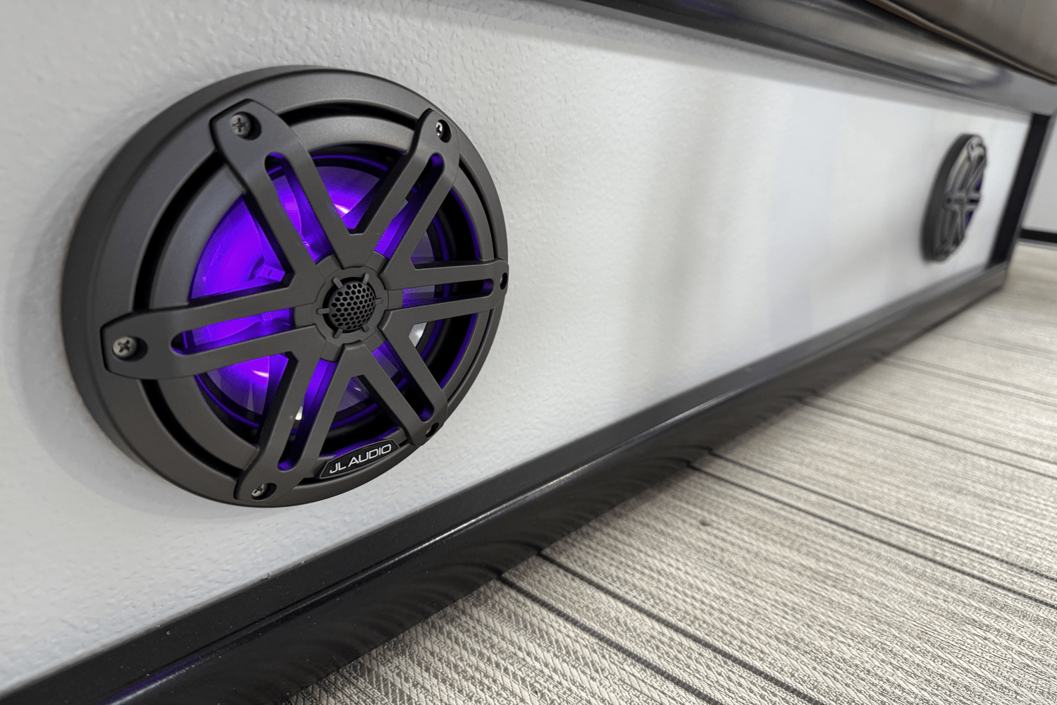 2025 Premier 230 Solaris Image Thumbnail #27
