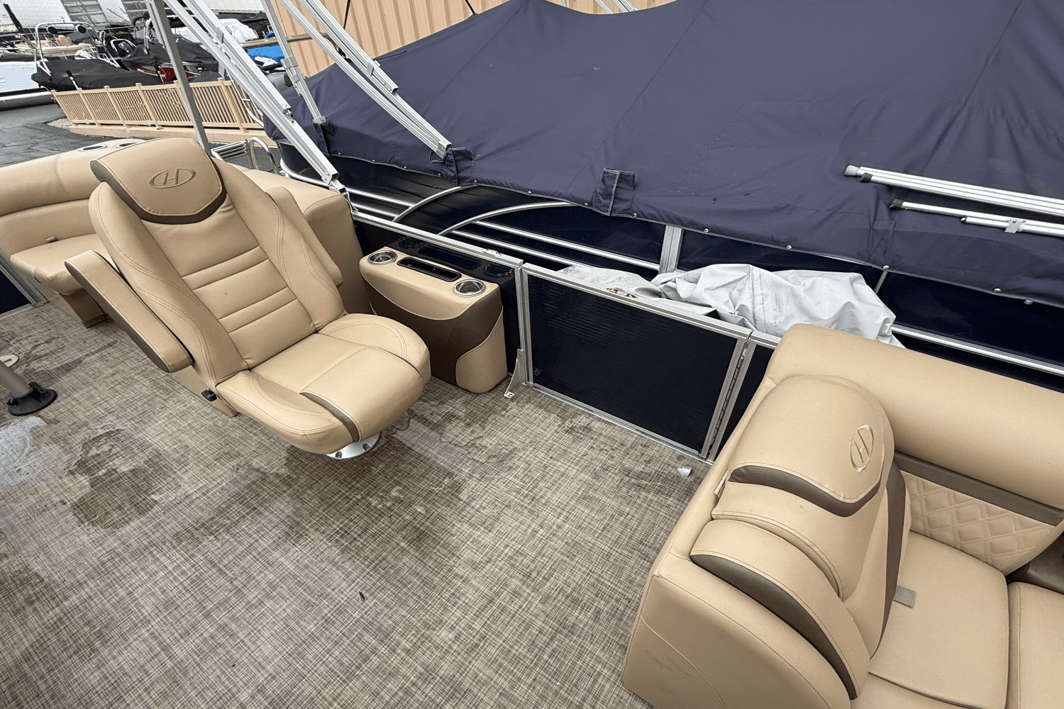 2018 Harris Sunliner 220 Image Thumbnail #4