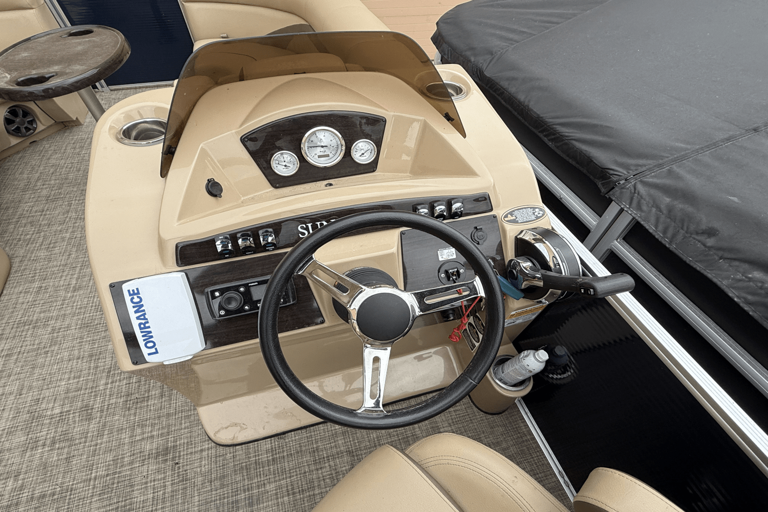 2018 Harris Sunliner 220 Image Thumbnail #6