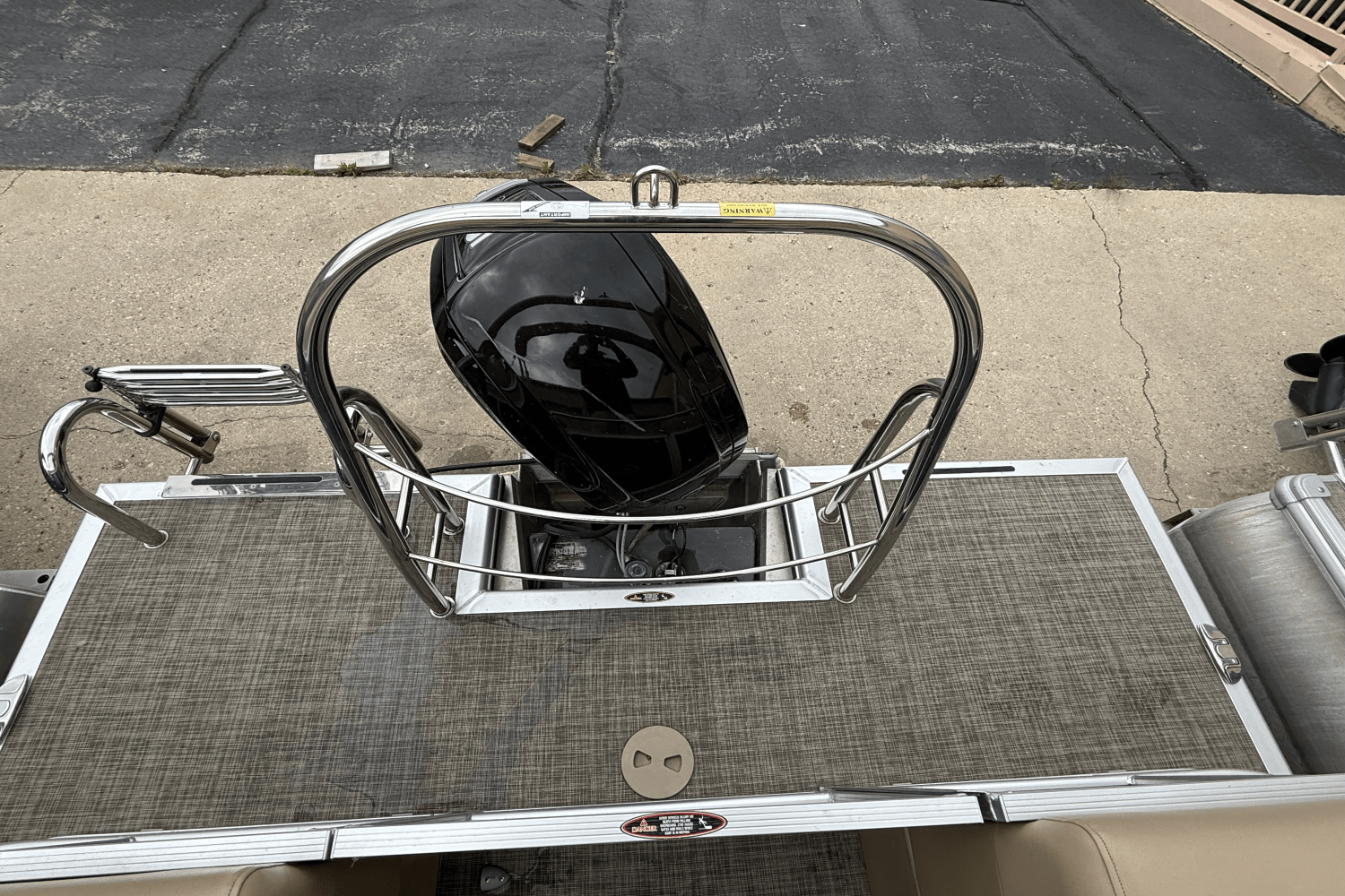 2018 Harris Sunliner 220 Image Thumbnail #9