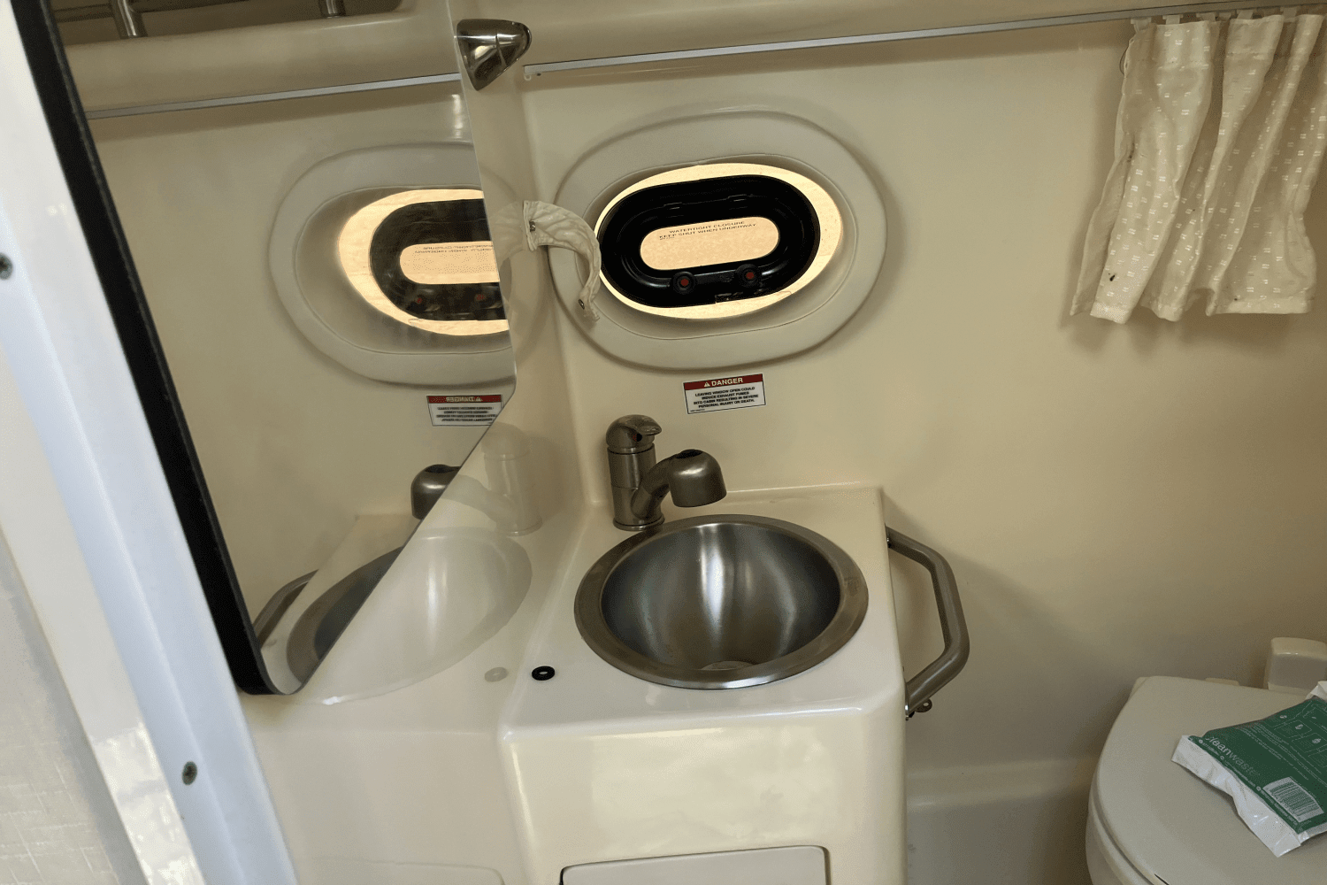 2014 Sea Ray 260 SUNDANCER Image Thumbnail #27
