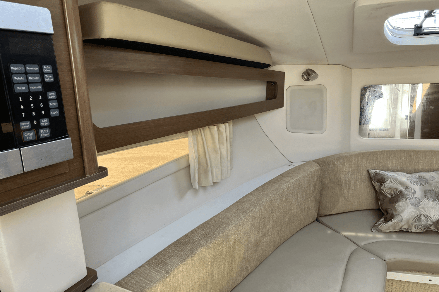 2014 Sea Ray 260 SUNDANCER Image Thumbnail #20