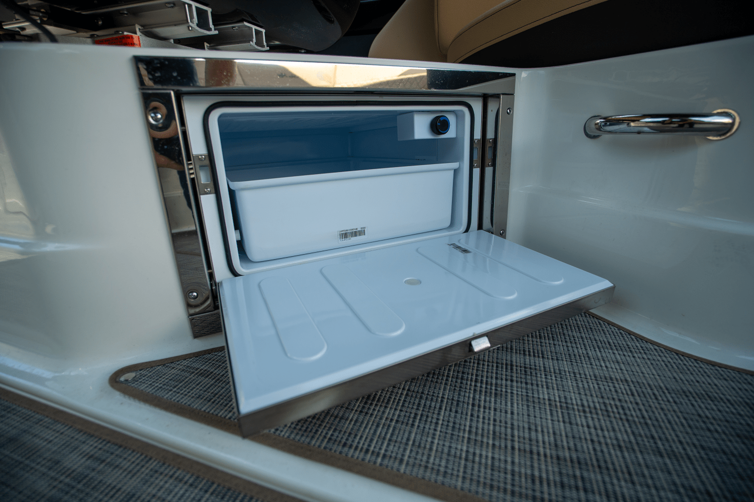 2025 Sea Ray SLX 280 Image Thumbnail #10