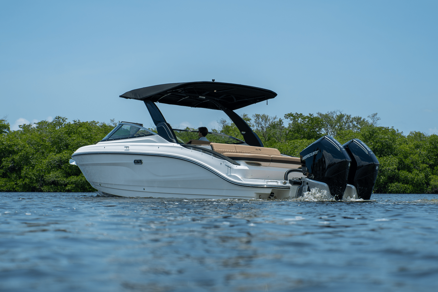 2025 Sea Ray SLX 280 Image Thumbnail #1