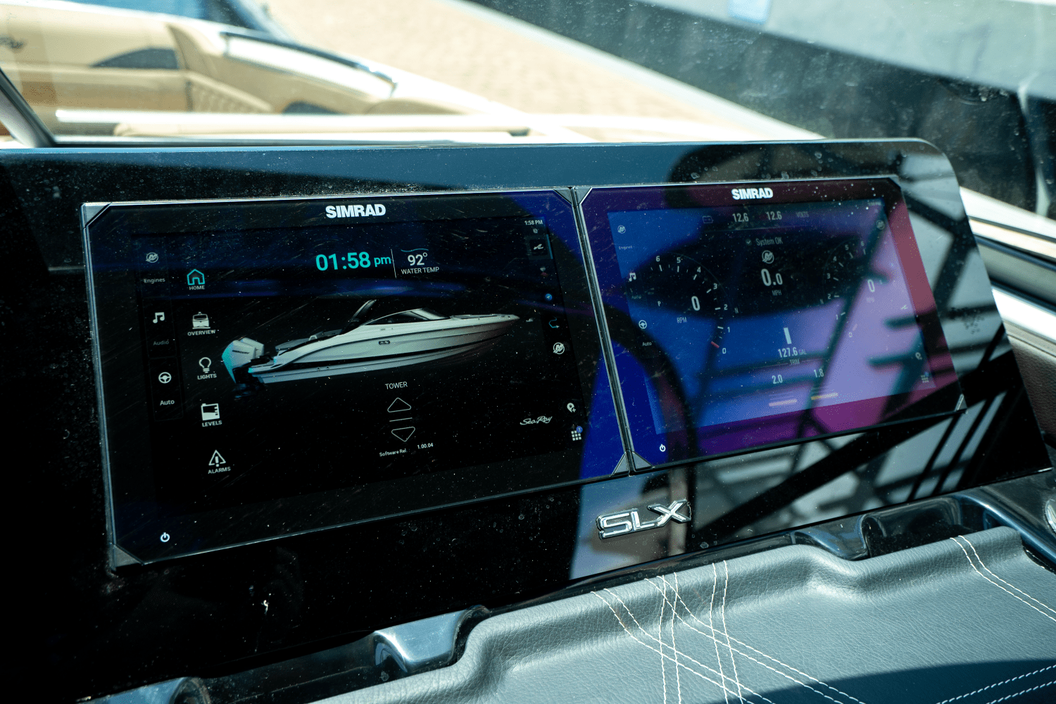 2025 Sea Ray SLX 280 Image Thumbnail #14