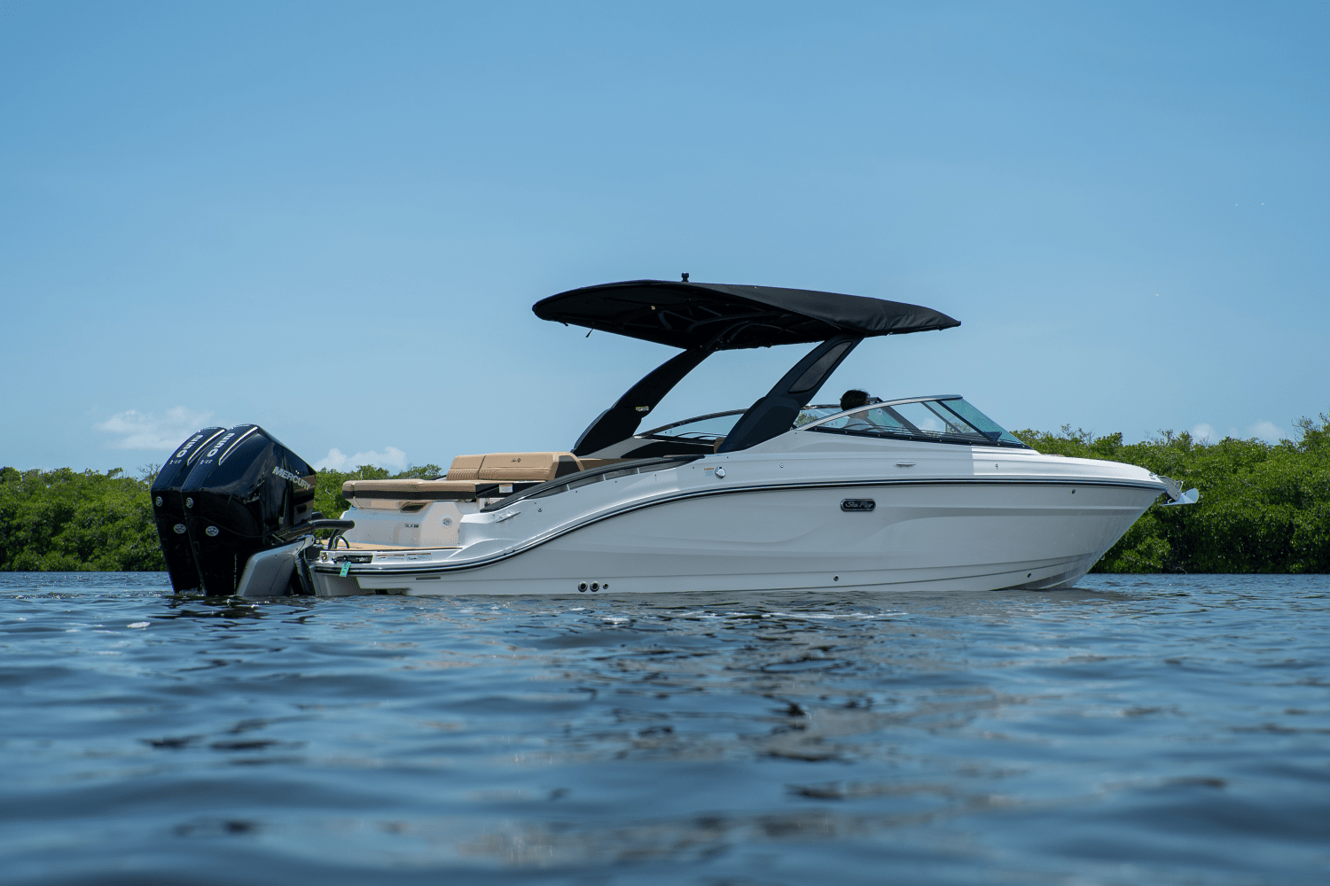 2025 Sea Ray SLX 280 Image Thumbnail #31