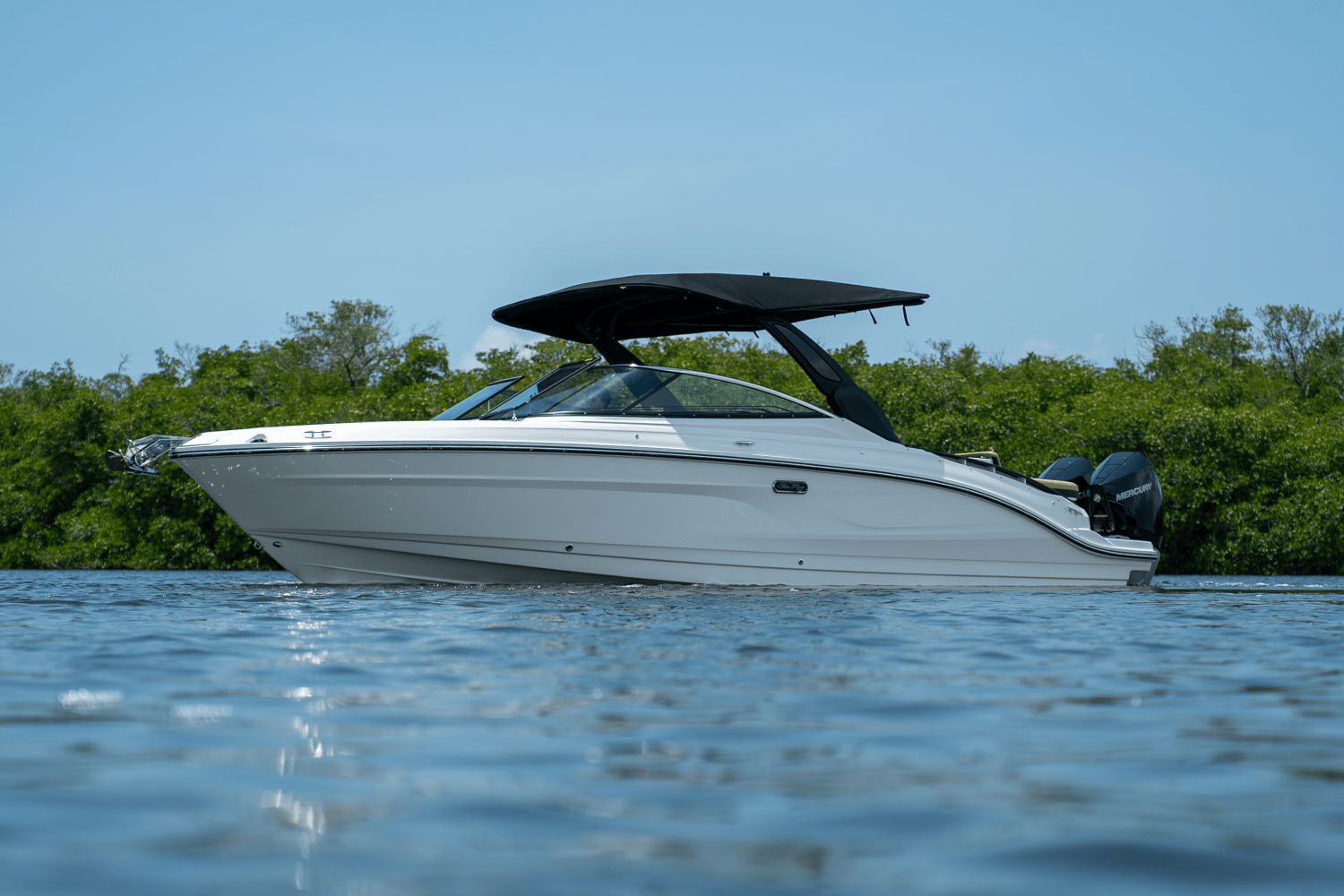 2025 Sea Ray SLX 280 Image Thumbnail #38
