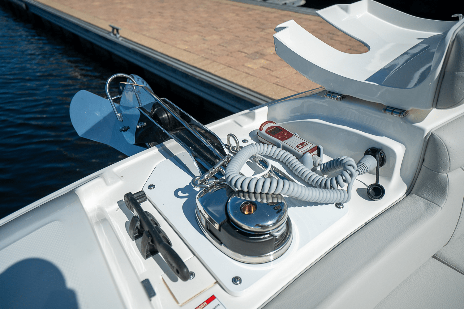 2026 Sea Ray SDX 290 Outboard Image Thumbnail #22