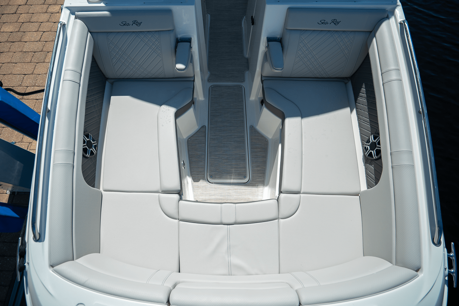 2026 Sea Ray SDX 290 Outboard Image Thumbnail #23