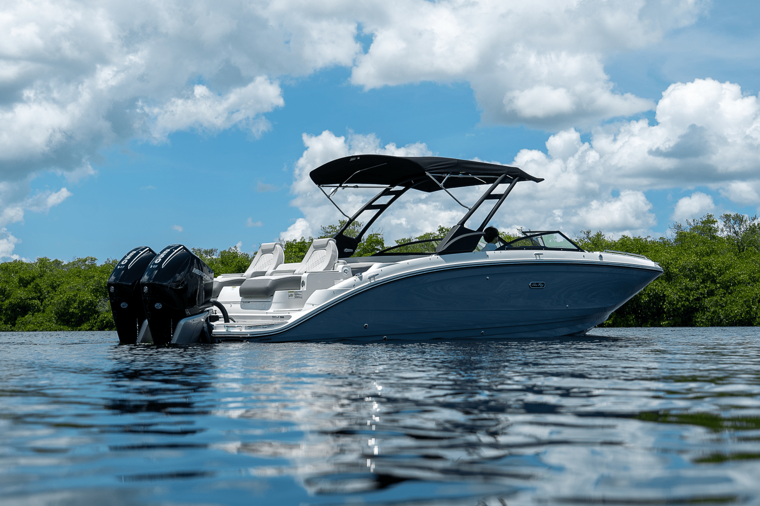 2026 Sea Ray SDX 290 Outboard Image Thumbnail #2