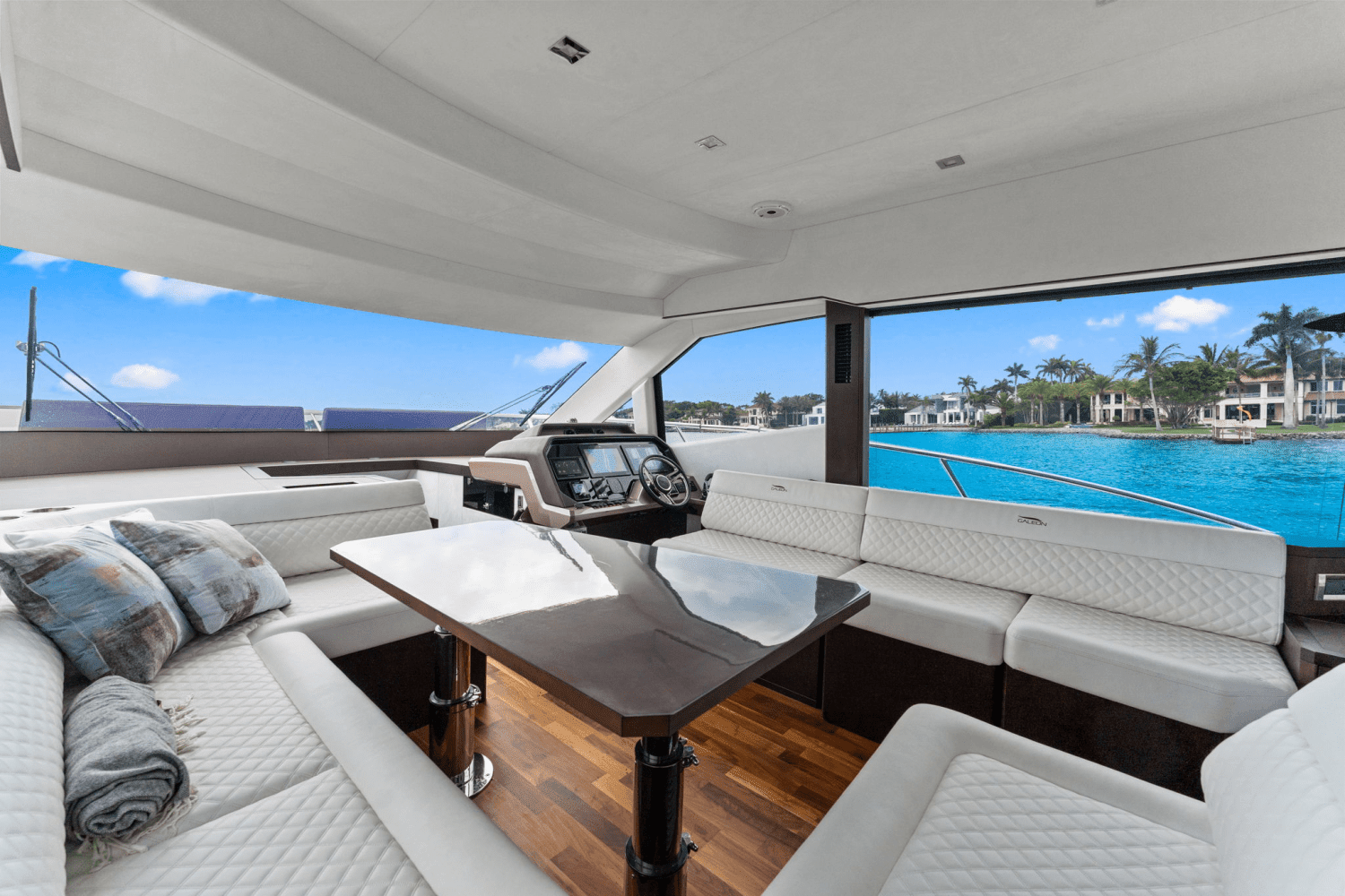 2022 Galeon 500 FLY Image Thumbnail #24
