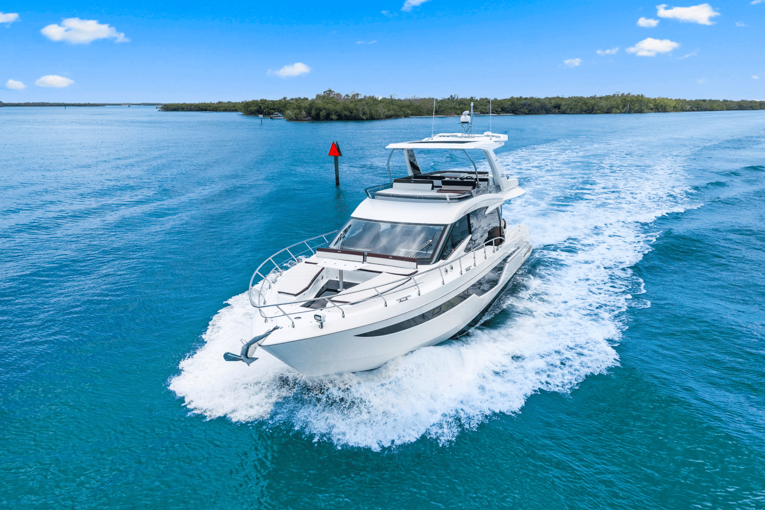 2022 Galeon 500 FLY Image Thumbnail #8