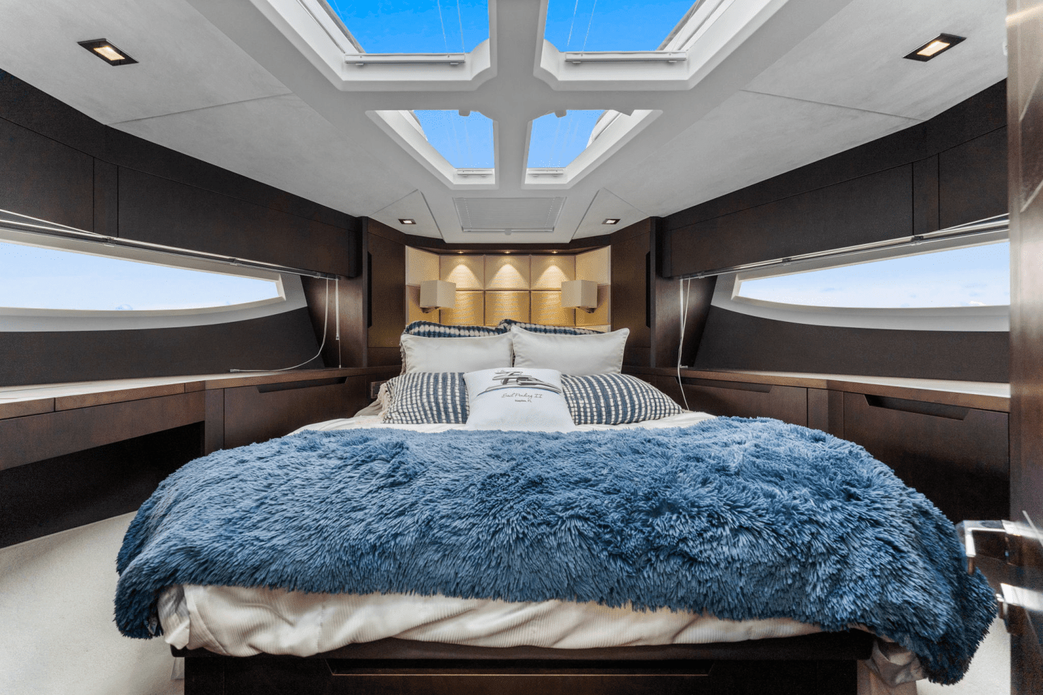 2022 Galeon 500 FLY Image Thumbnail #19