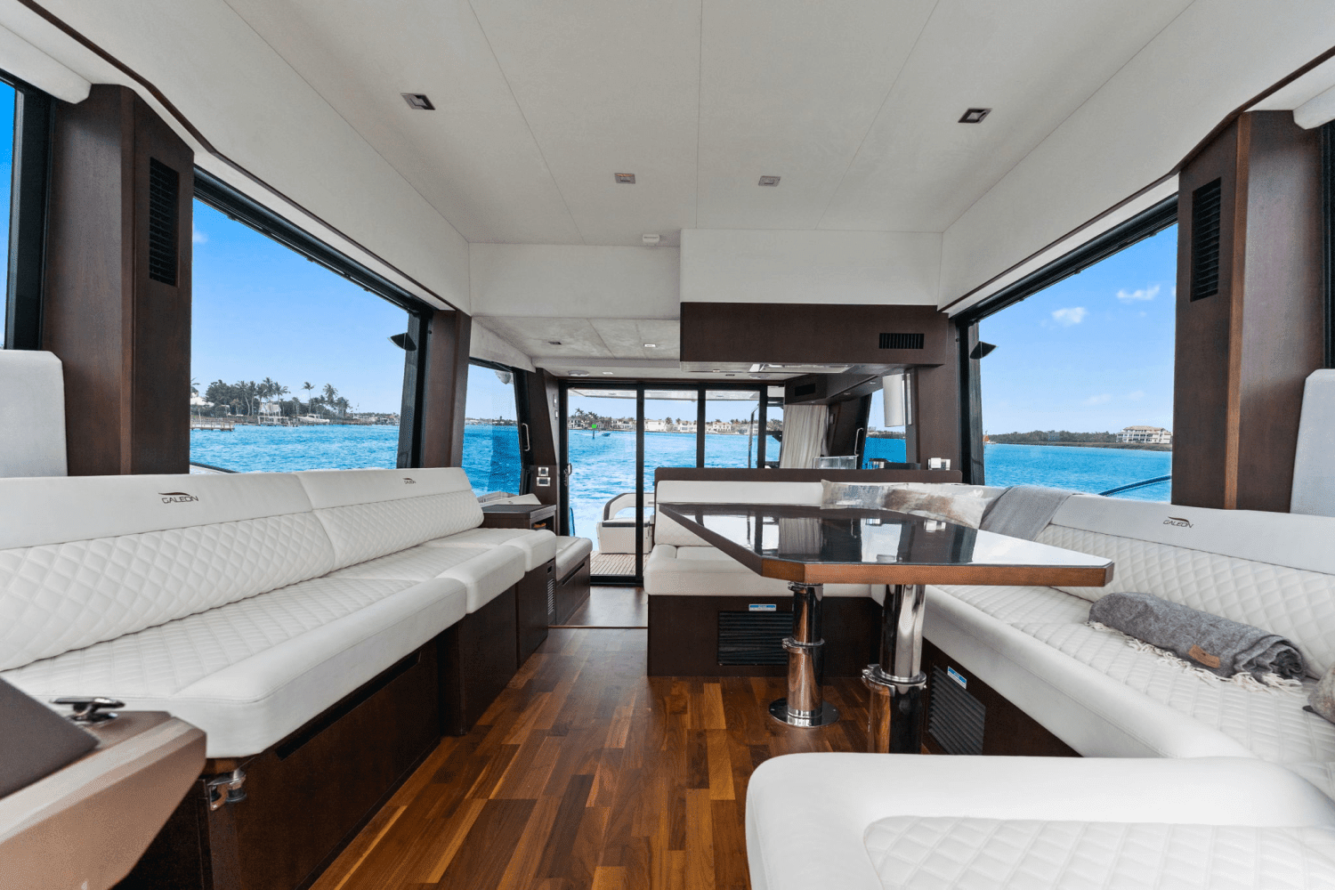 2022 Galeon 500 FLY Image Thumbnail #25
