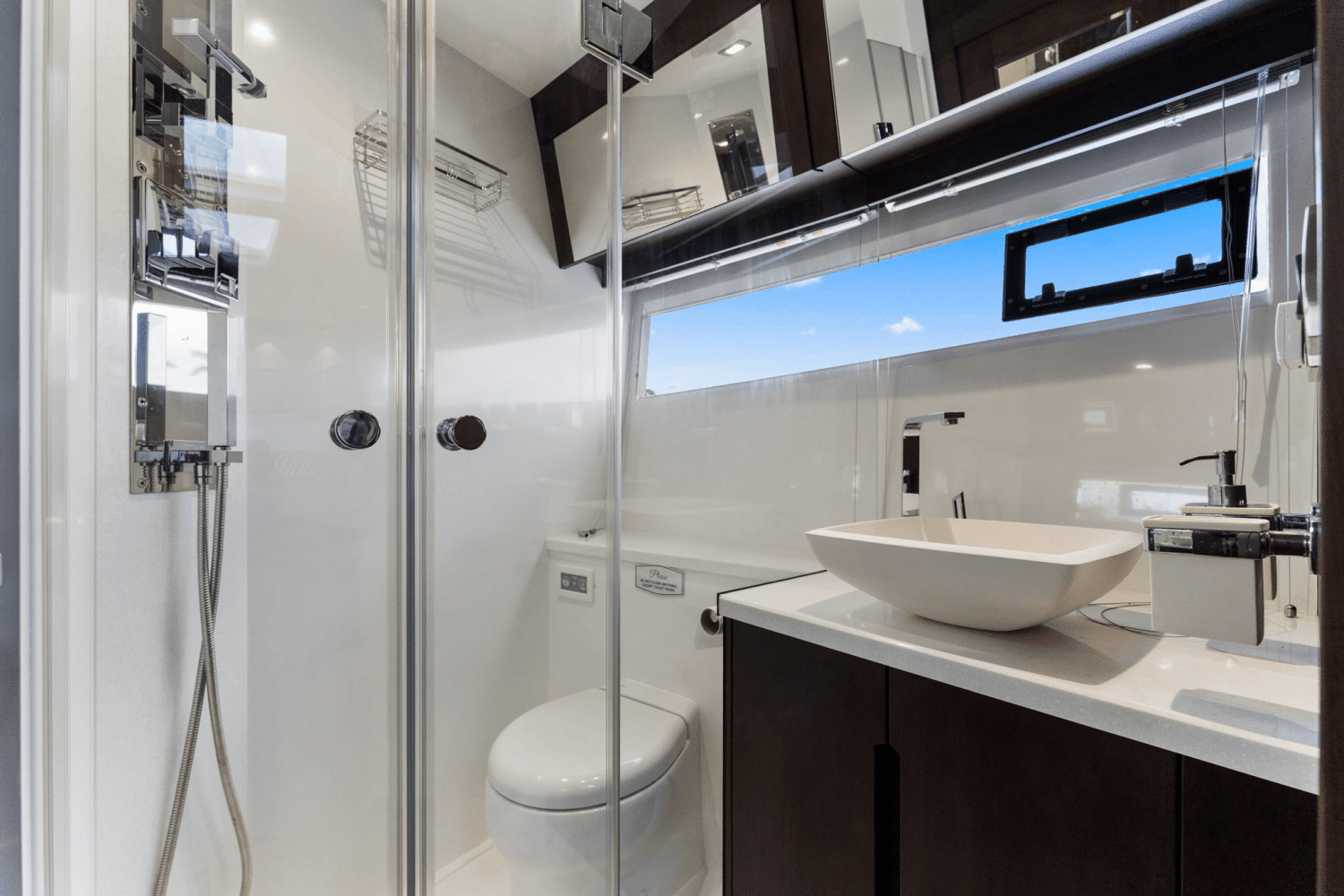 2022 Galeon 500 FLY Image Thumbnail #20