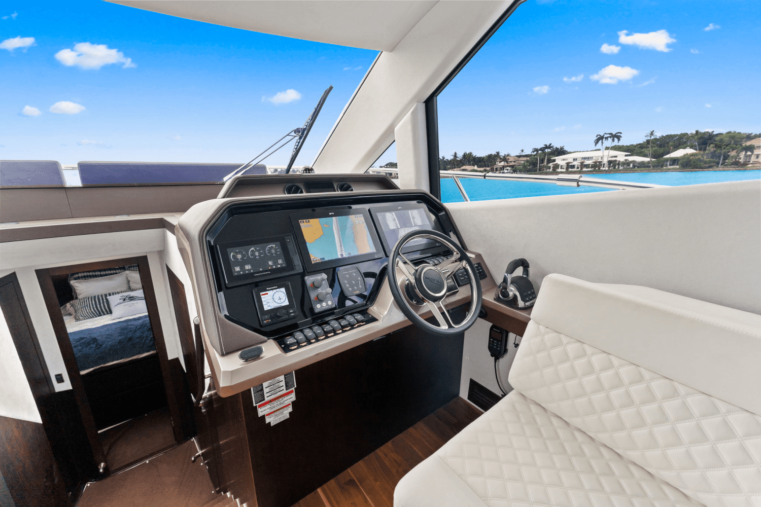 2022 Galeon 500 FLY Image Thumbnail #26