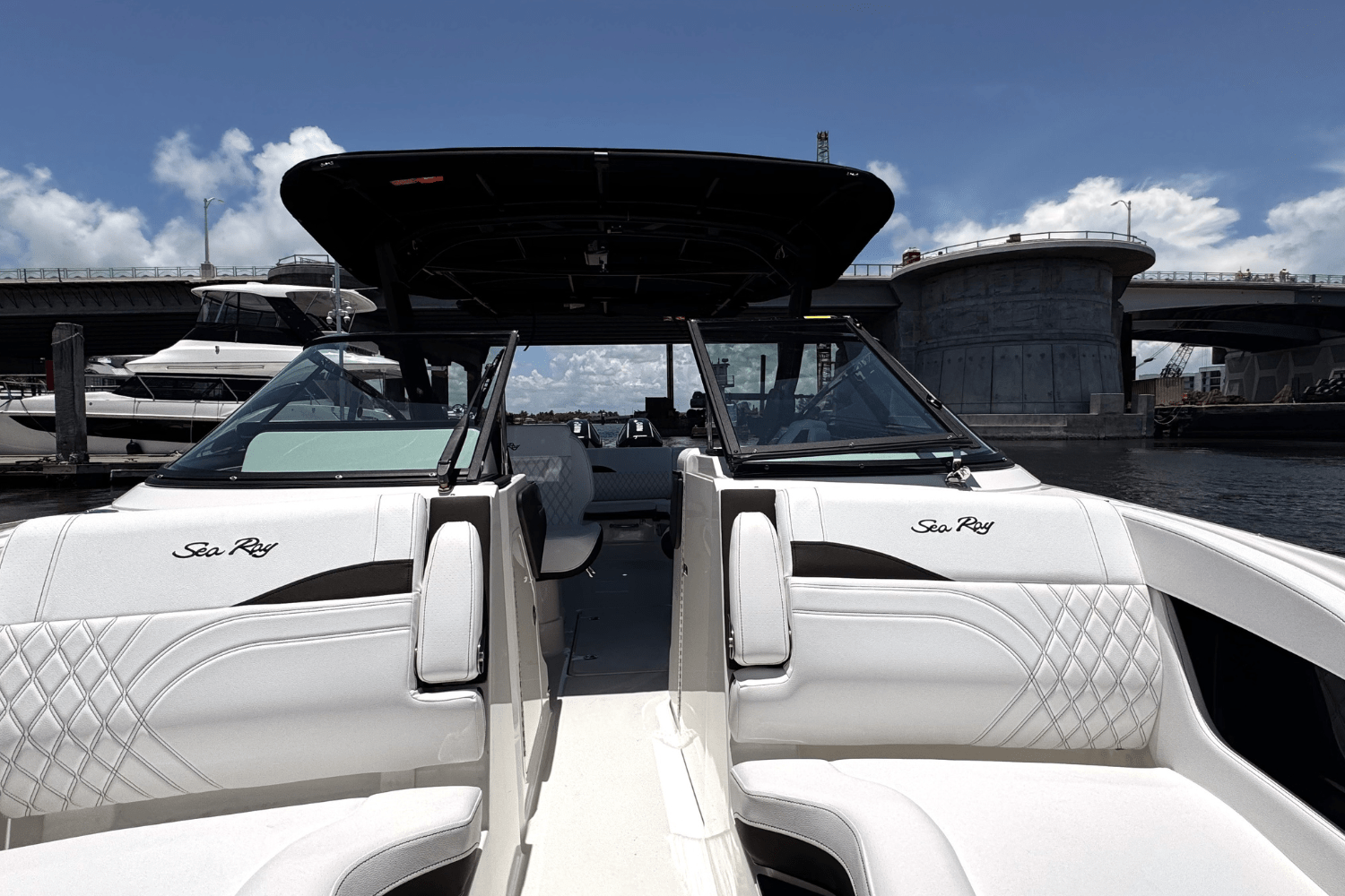 2025 Sea Ray SLX 280 Image Thumbnail #26