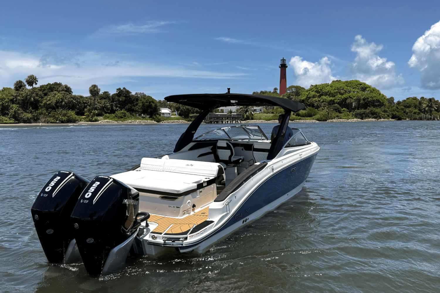 2025 Sea Ray SLX 280 Image Thumbnail #5