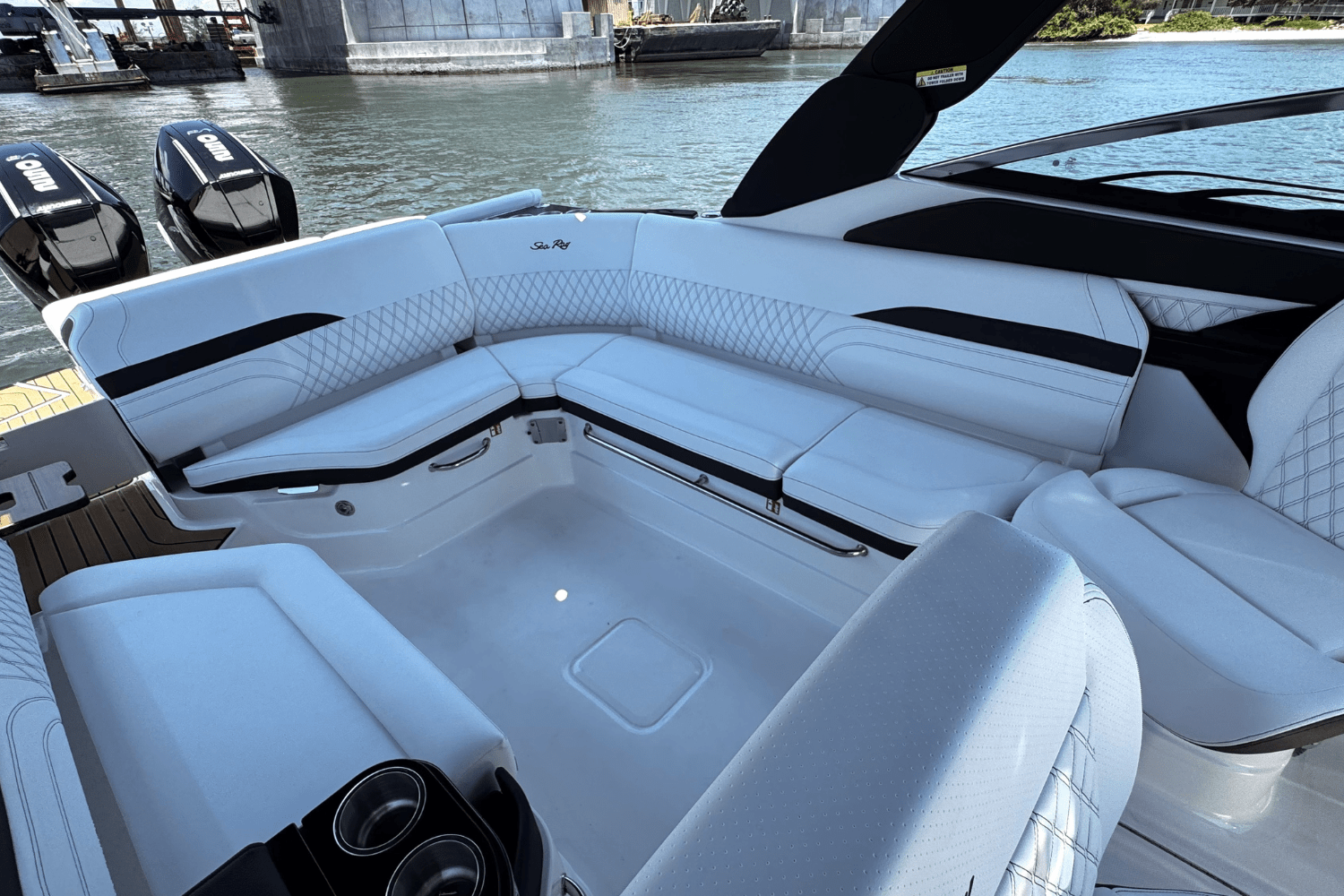 2025 Sea Ray SLX 280 Image Thumbnail #15