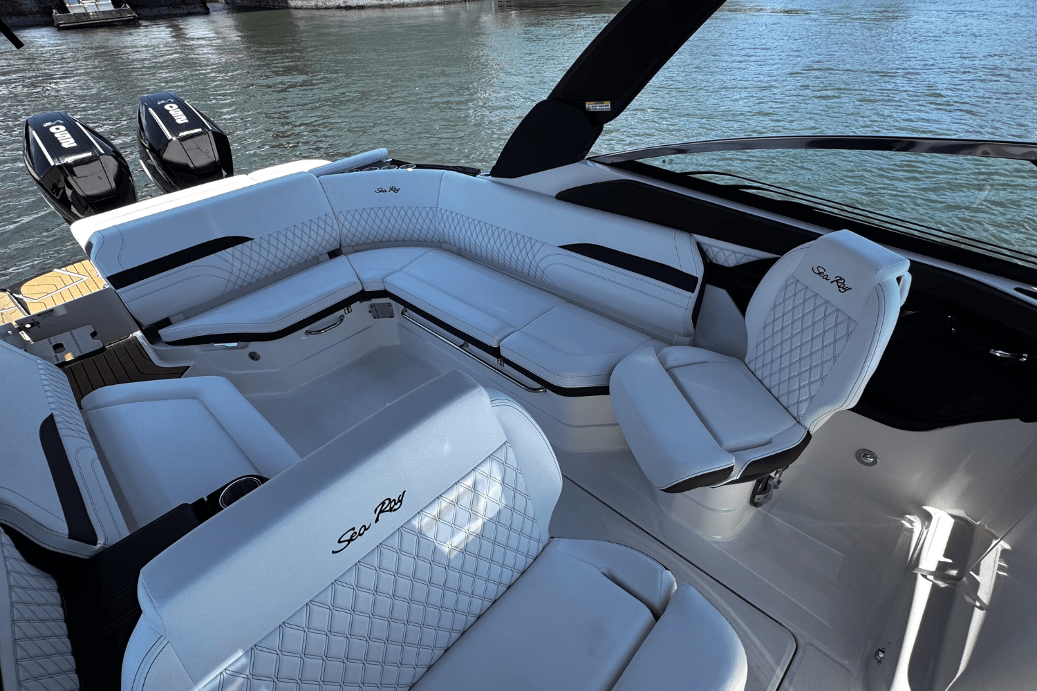 2025 Sea Ray SLX 280 Image Thumbnail #14