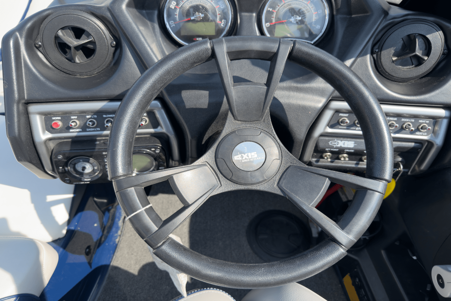 2015 Axis A20 Image Thumbnail #15