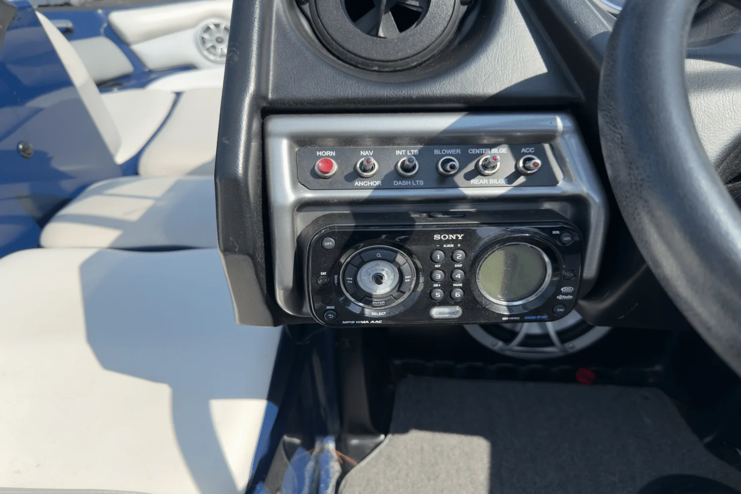 2015 Axis A20 Image Thumbnail #11