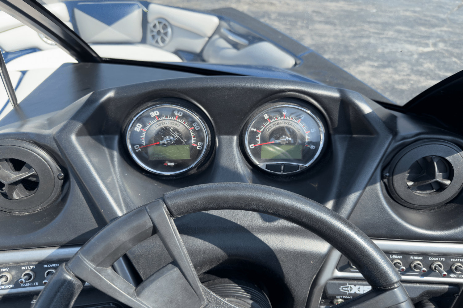 2015 Axis A20 Image Thumbnail #16