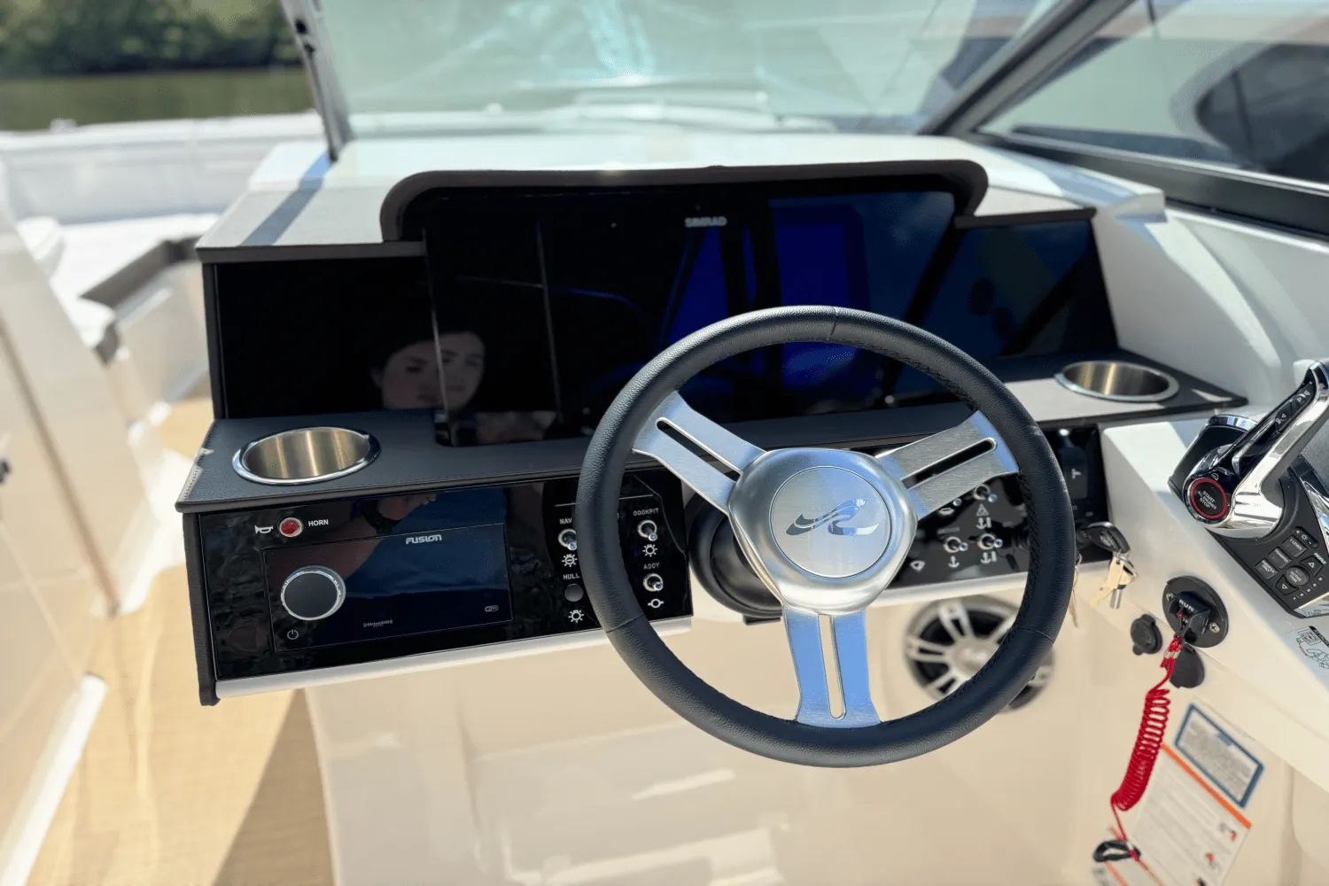 2025 Sea Ray SDX 290 Outboard Image Thumbnail #15