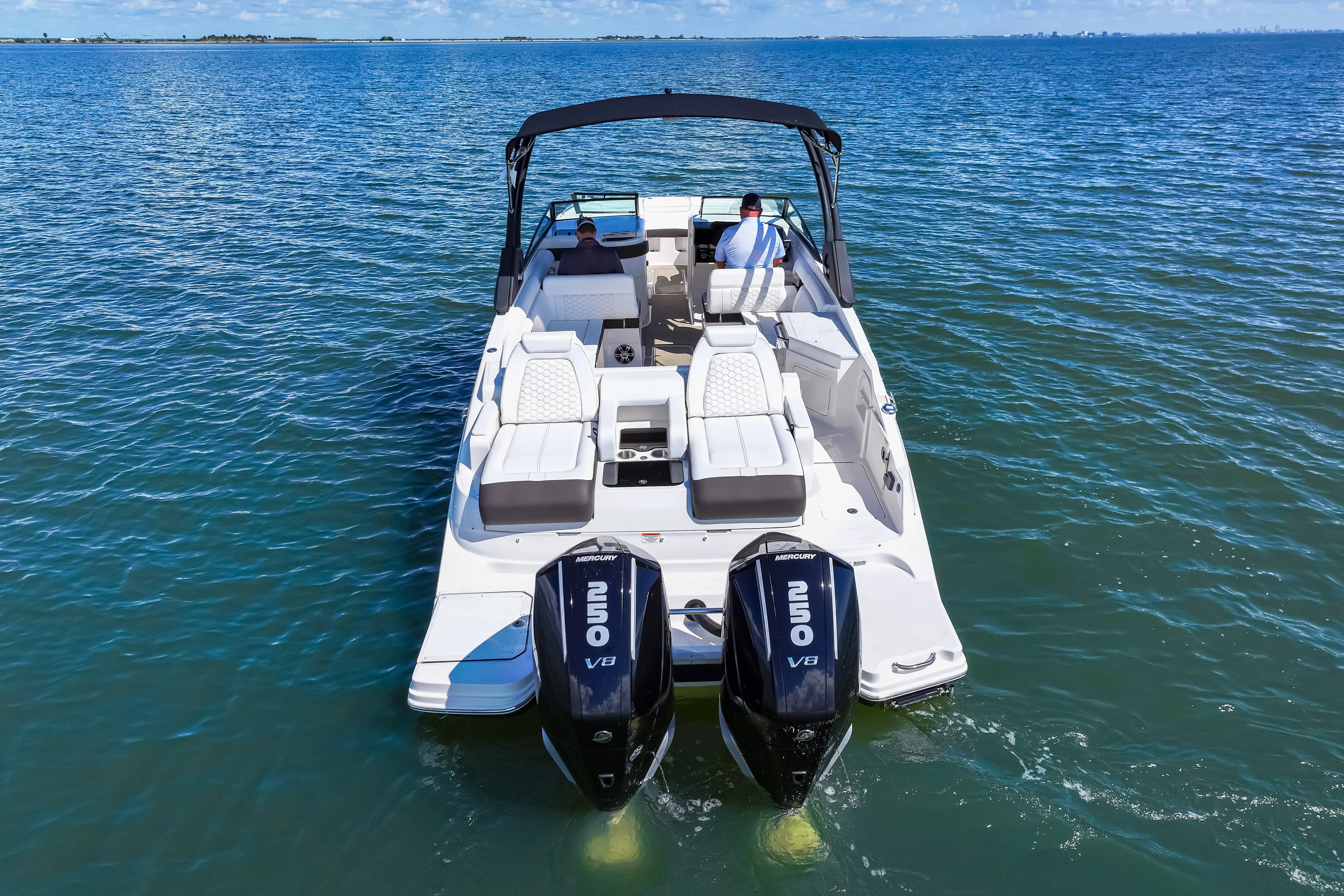 2025 Sea Ray SDX 290 Outboard Image Thumbnail #7
